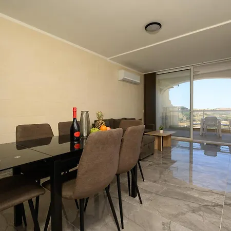 Staytopus Bella Vista Gozo New Apartment *